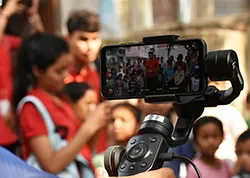 Mobile Journalism ( MOJO )
